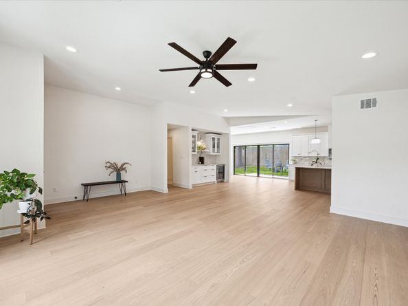10159 Brinwood Drive, Houston TX 77043