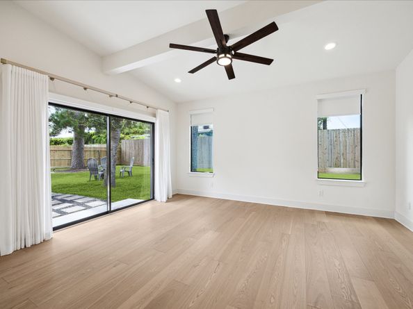 10159 Brinwood Drive, Houston TX 77043
