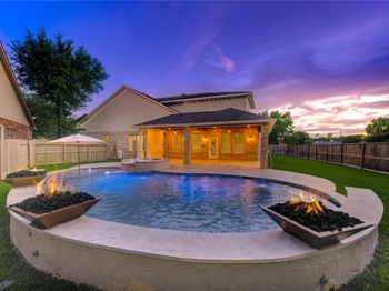 18511 Yellowstone Trail