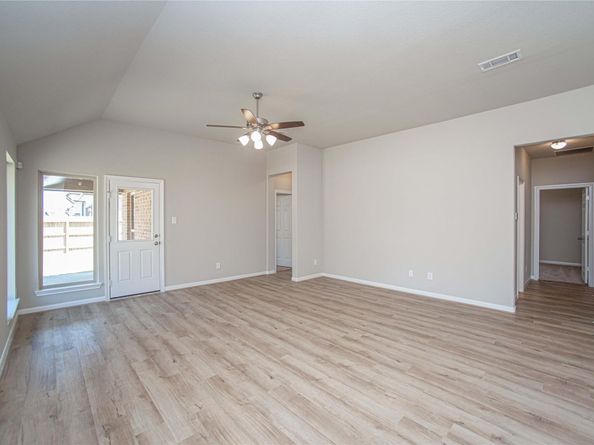 2926 Grand Hawthorne Road, Conroe TX 77385