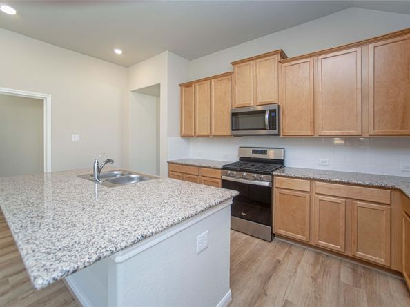 2926 Grand Hawthorne Road, Conroe TX 77385
