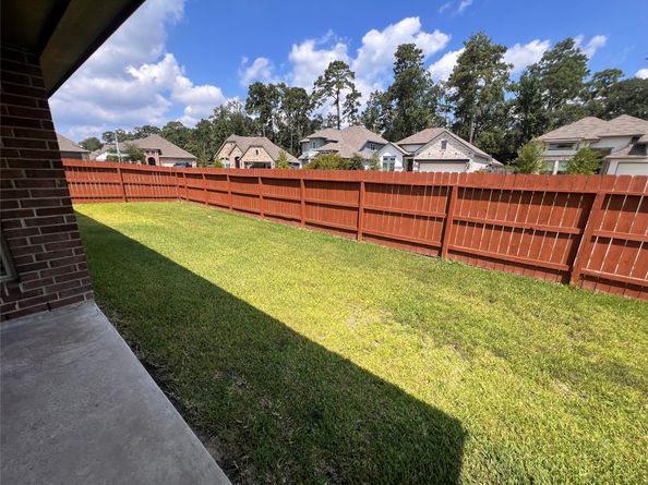 2926 Grand Hawthorne Road, Conroe TX 77385