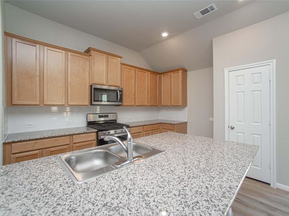 2926 Grand Hawthorne Road, Conroe TX 77385