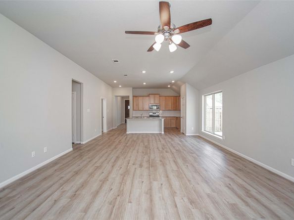 2926 Grand Hawthorne Road, Conroe TX 77385