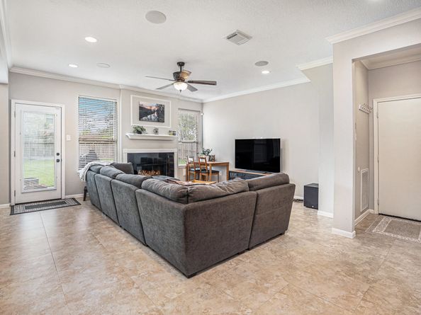 16118 Blue Mesa Ridge Drive, Friendswood TX 77546