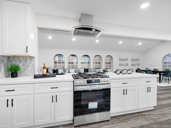 5702 Indigo Street, Houston TX 77096