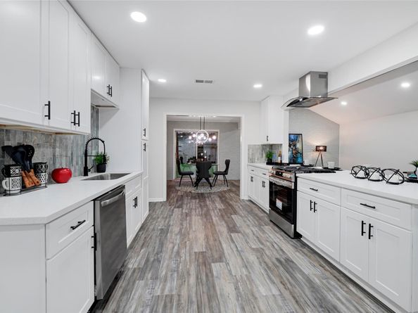 5702 Indigo Street, Houston TX 77096