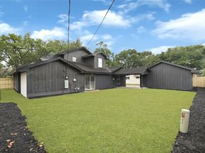 5702 Indigo Street, Houston TX 77096