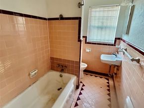 3233 Rosedale Street, Houston TX 77004