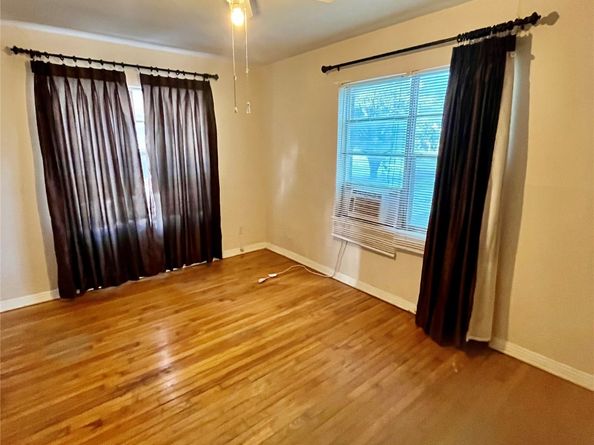 3233 Rosedale Street, Houston TX 77004