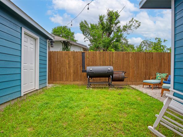 2714 Gano Street, Houston TX 77009