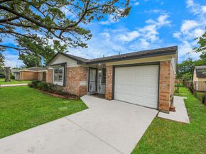 9611 Bertwood Street, Houston TX 77016