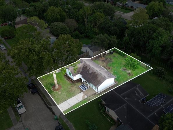 7131 Mobud Drive, Houston TX 77074