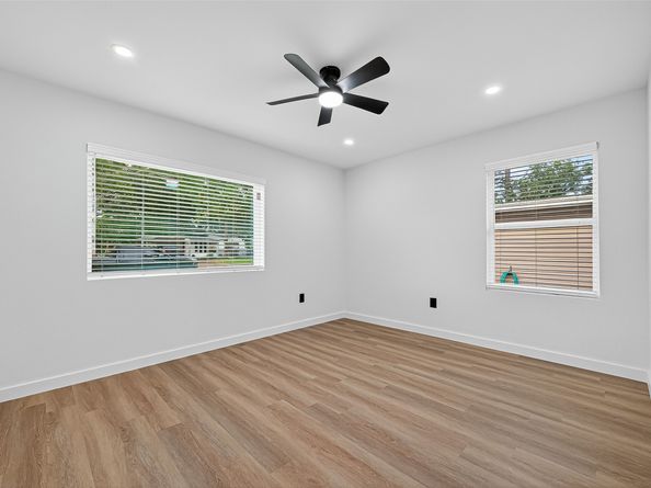7131 Mobud Drive, Houston TX 77074