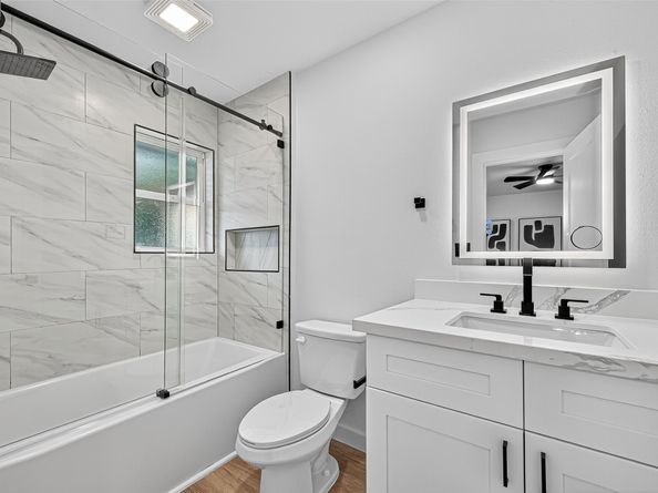 7131 Mobud Drive, Houston TX 77074