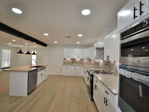 6918 BENT BRANCH Drive, Houston TX 77088