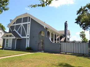 6918 BENT BRANCH Drive, Houston TX 77088