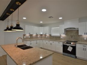 6918 BENT BRANCH Drive, Houston TX 77088