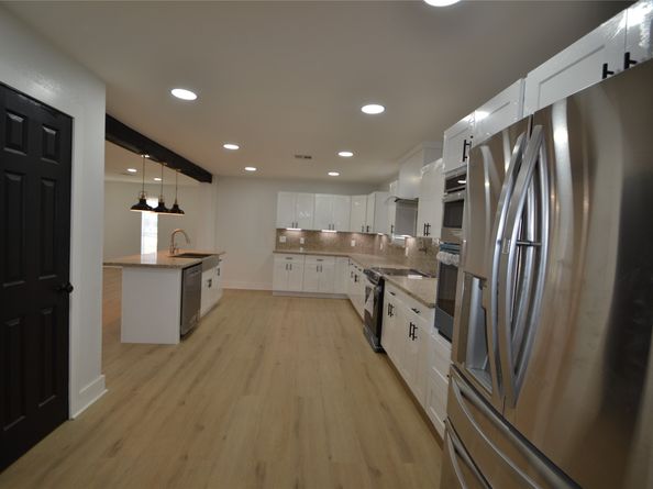 6918 BENT BRANCH Drive, Houston TX 77088
