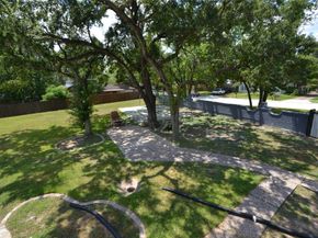 6918 BENT BRANCH Drive, Houston TX 77088