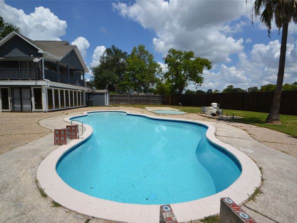6918 BENT BRANCH Drive, Houston TX 77088