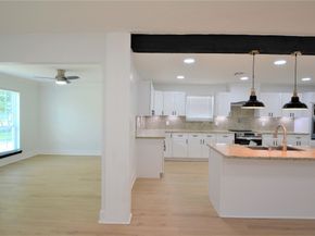 6918 BENT BRANCH Drive, Houston TX 77088