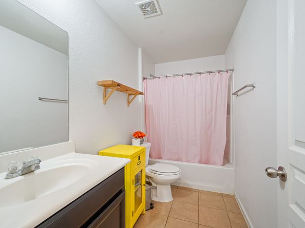 6806 Brimridge Lane, Houston TX 77048