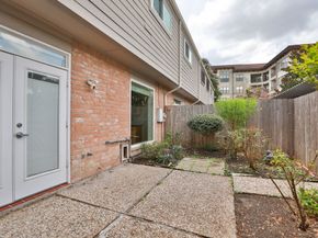 7499 Brompton Street 7499, Houston TX 77025