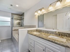 5911 W West Bellfort Avenue, Houston TX 77035
