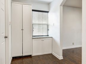 5911 W West Bellfort Avenue, Houston TX 77035