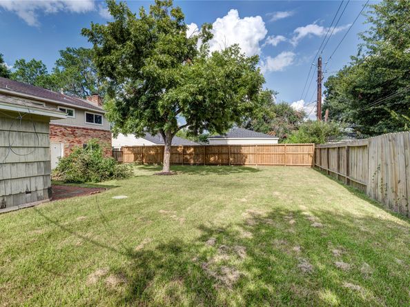5911 W West Bellfort Avenue, Houston TX 77035