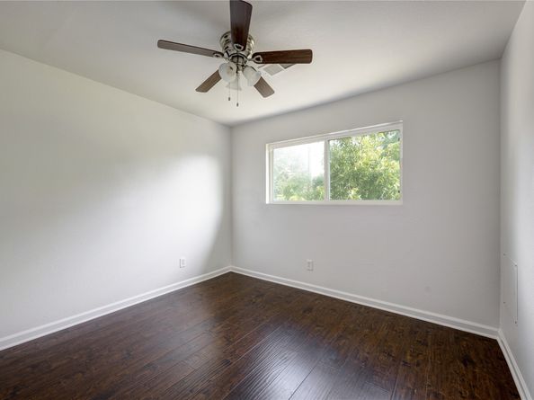 5911 W West Bellfort Avenue, Houston TX 77035