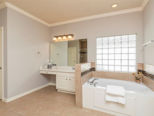 10126 Holly Chase Drive, Houston TX 77042
