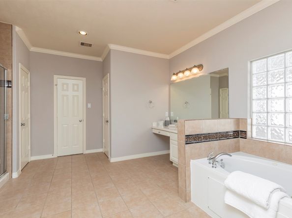 10126 Holly Chase Drive, Houston TX 77042