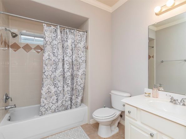 10126 Holly Chase Drive, Houston TX 77042