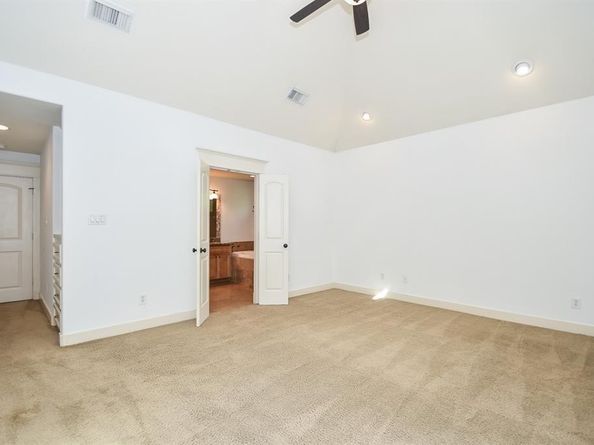 1013 W 16th Street, Houston TX 77008