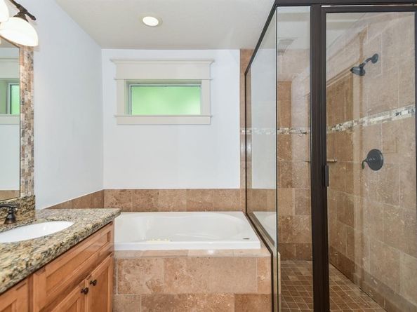 1013 W 16th Street, Houston TX 77008