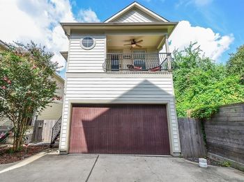 1013 W 16th Street