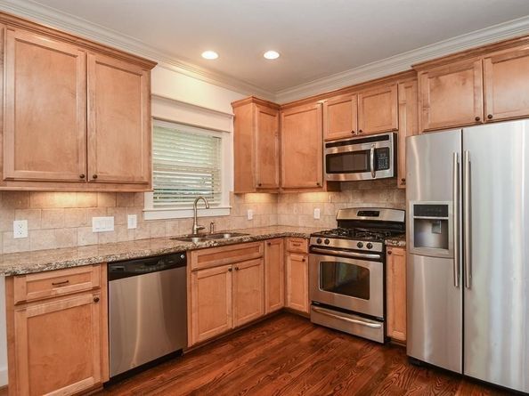 1013 W 16th Street, Houston TX 77008