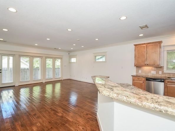 1013 W 16th Street, Houston TX 77008