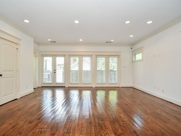 1013 W 16th Street, Houston TX 77008