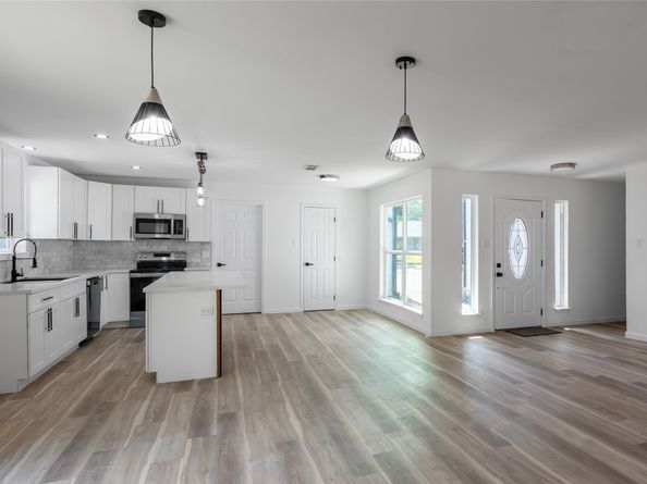 1011 Crossfield Drive, Katy TX 77450