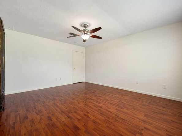 10410 Cedartowne Lane, Sugar Land TX 77498