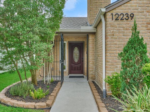 12239 Briar Forest Drive, Houston TX 77077