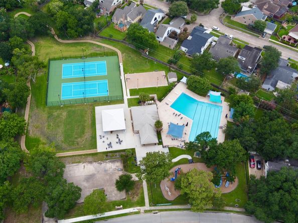 12239 Briar Forest Drive, Houston TX 77077