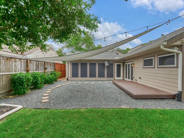 12239 Briar Forest Drive, Houston TX 77077