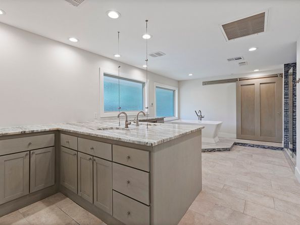 3322 N Braeswood Boulevard, Houston TX 77025