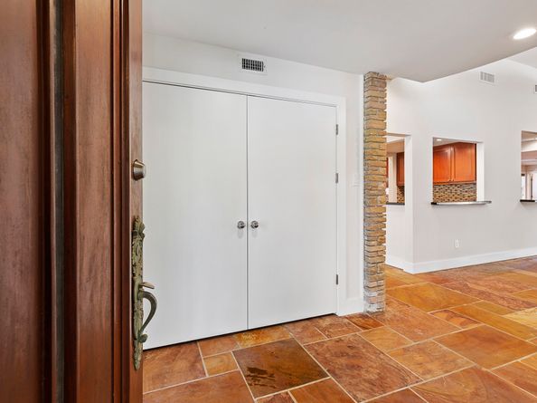 3322 N Braeswood Boulevard, Houston TX 77025