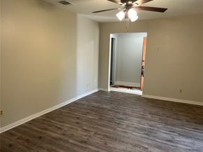 6018 Rena, Houston TX 77092