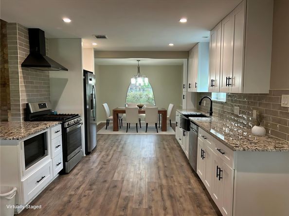 6018 Rena, Houston TX 77092